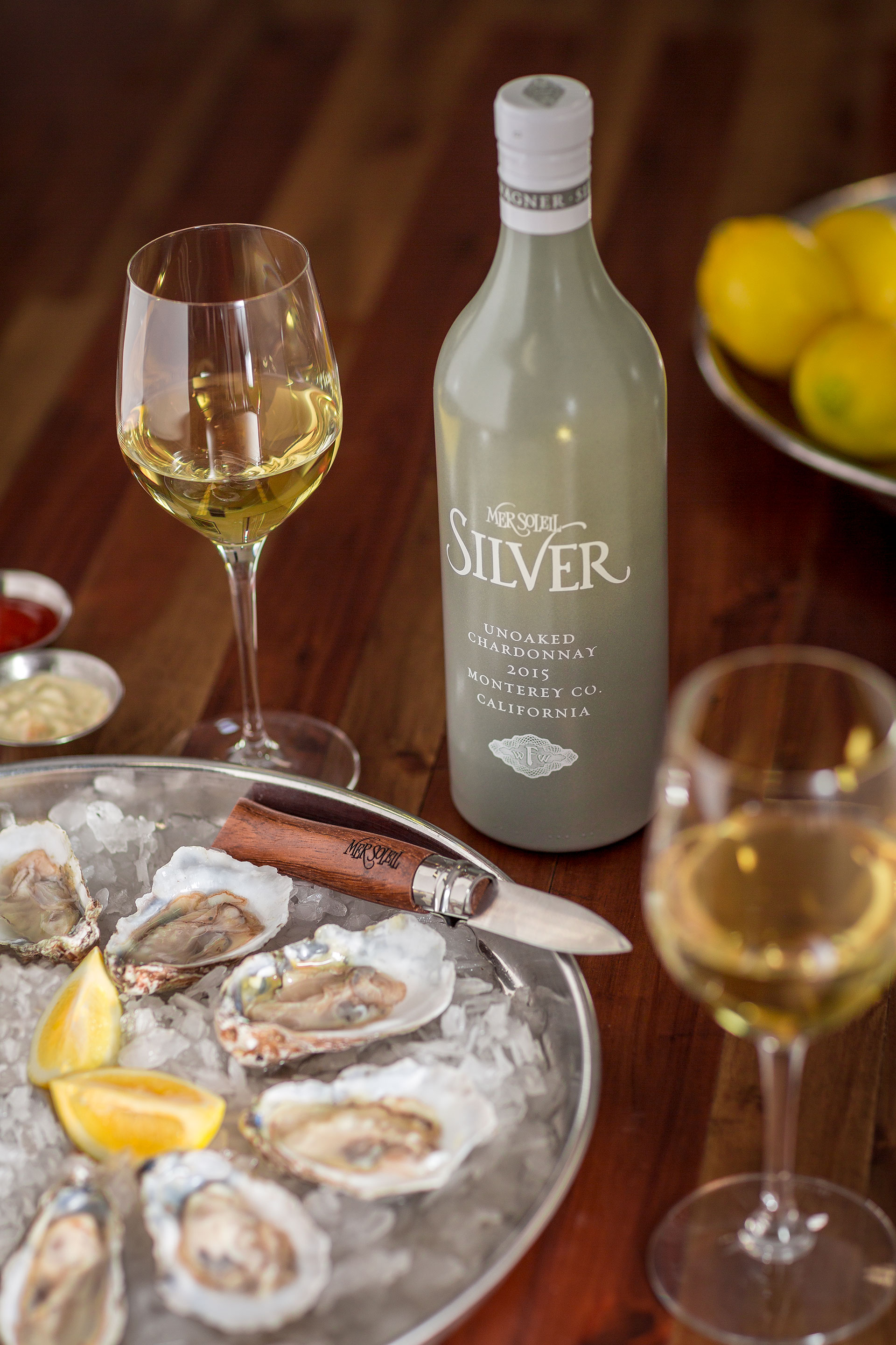 2015-MerSoleil-Silver-Chardonnay-Oysters-5437-by-Frank-Gutierrez